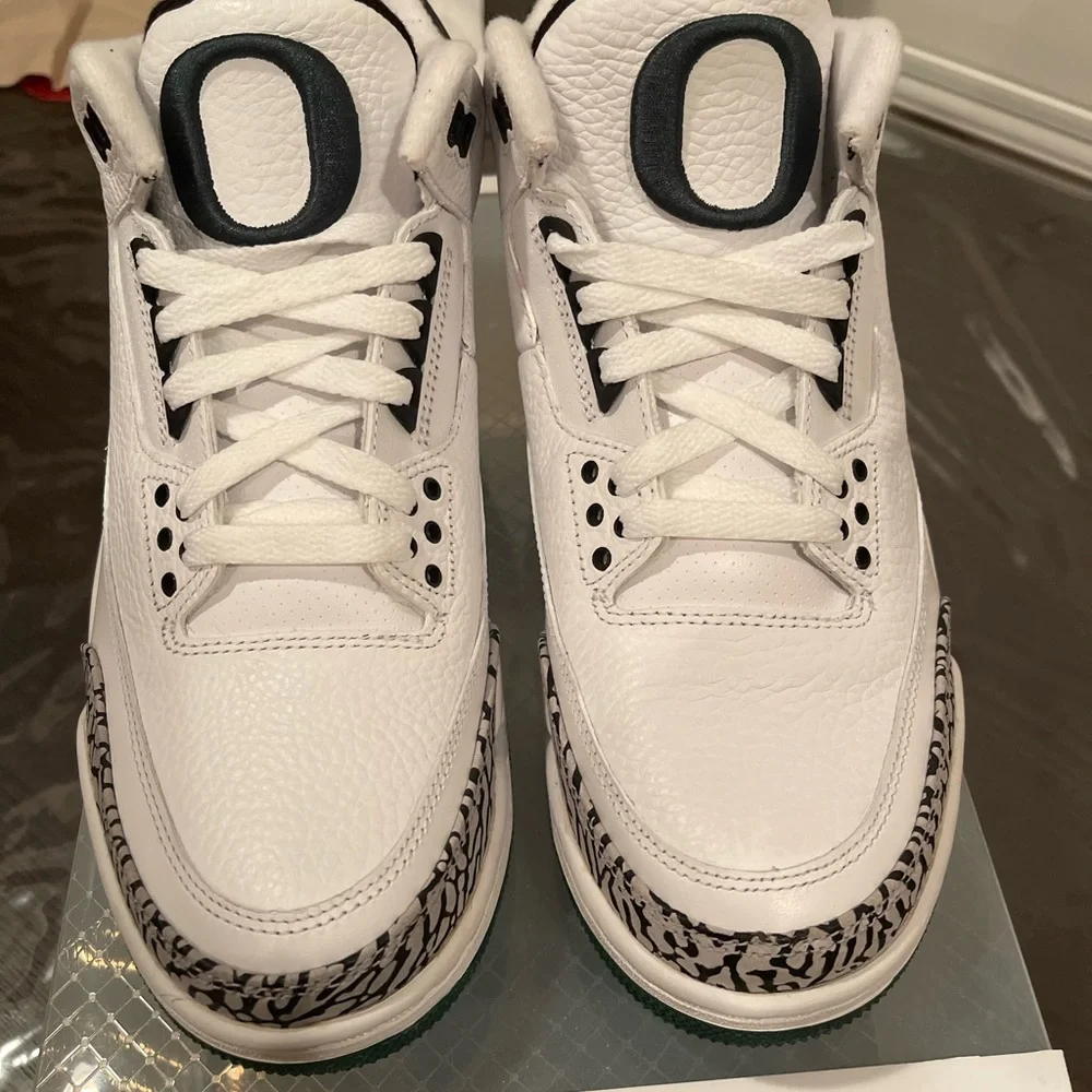 Authentic Jordan 3 retro Oregon ducks pit crew white - Picture 2 of 5